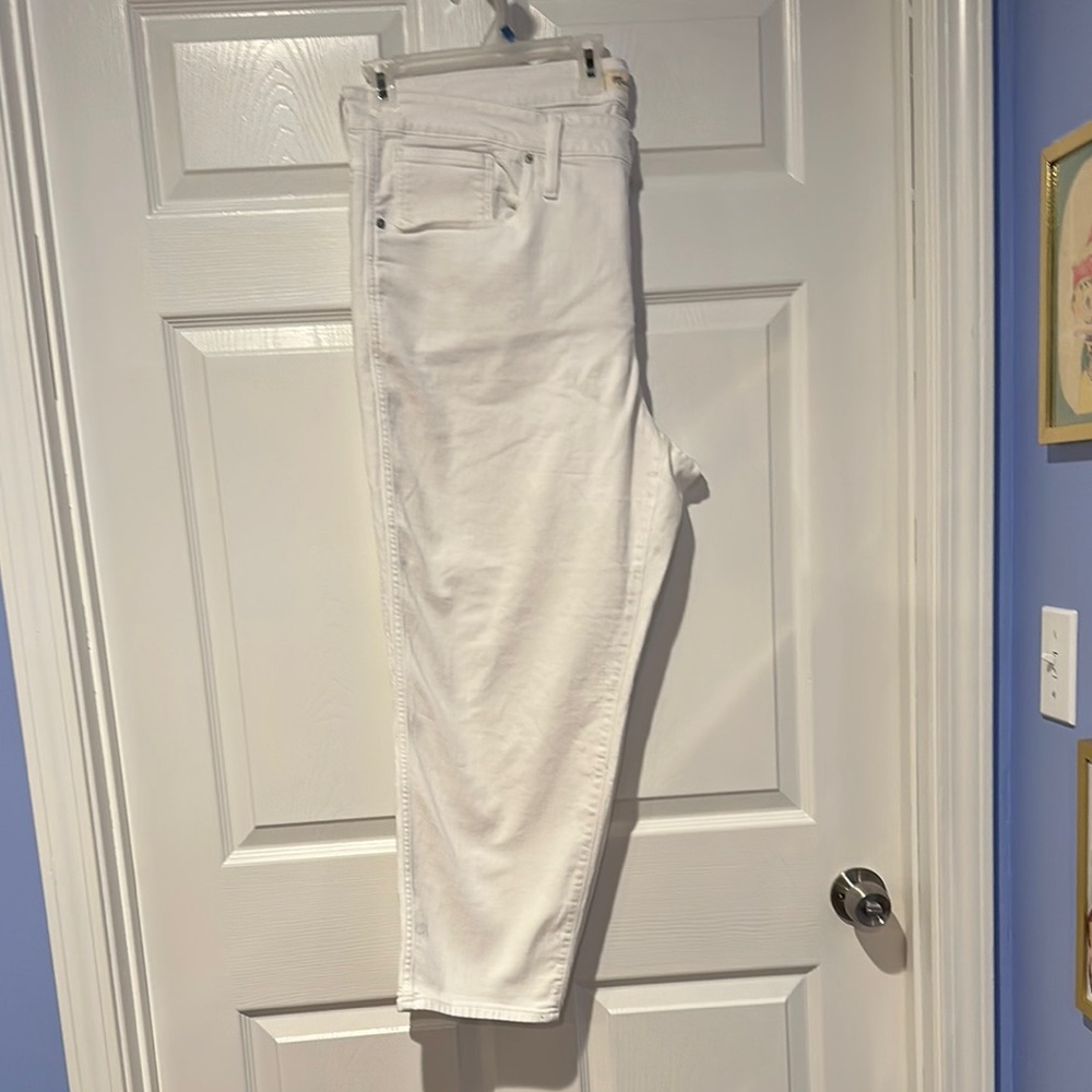 Women's Gently Worn Madewell Stovepipe White Jeans- 24W